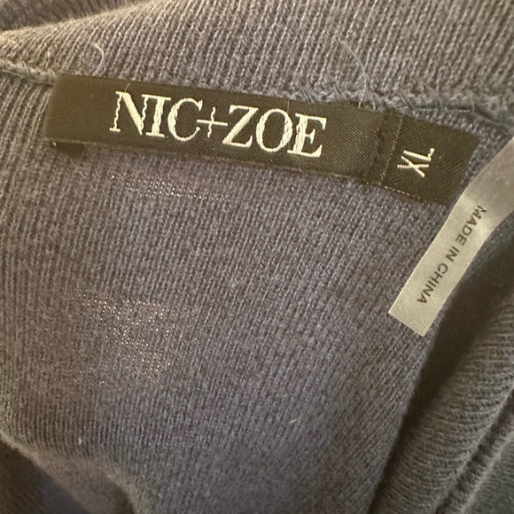 Nic+Zoe - Picture 4 of 4